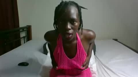 Snapshot of lettipetite56 chatting on 10.14.25 letti online show from 10.14.25