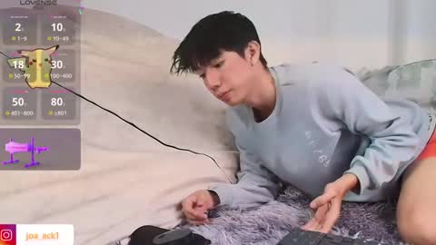 Levi  online show from 02.21.25