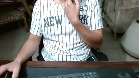 Snapshot of levy_xxx chatting on 07.19.26 levy lupin online show from 07.19.26