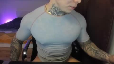 Snapshot of lewis_muscleee chatting on 03.23.26 blablablack online show from 03.23.26
