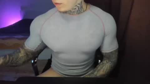Snapshot of lewis_muscleee chatting on 04.02.26 blablablack online show from 04.02.26
