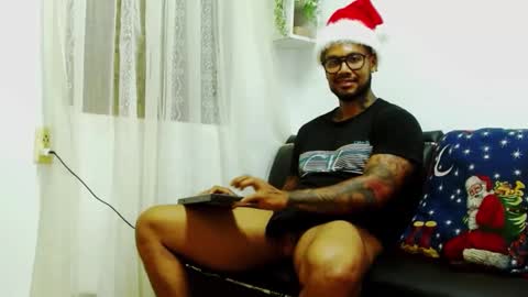 Lewis Strong online show from 12.25.24