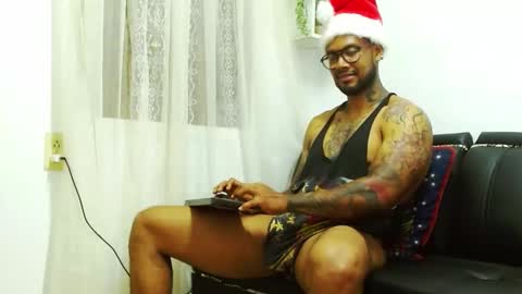Lewis Strong online show from 12.25.24