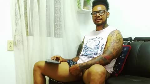 Lewis Strong online show from 01.02.25