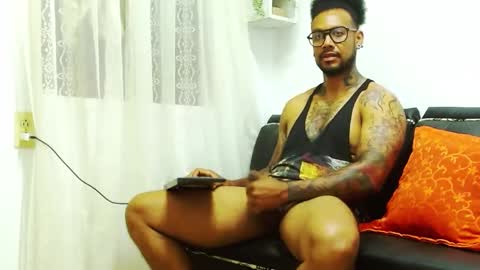 Lewis Strong online show from 01.23.25