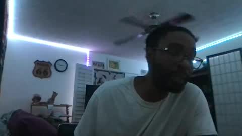 Snapshot of lexdalong chatting on 10.22.25 lexdalong online show from 10.22.25