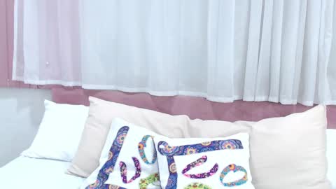 Snapshot of lexi_bloom chatting on 01.19.25 Gabrielle online show from 01.19.25