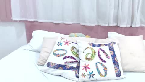 Snapshot of lexi_bloom chatting on 01.29.25 Gabrielle online show from 01.29.25