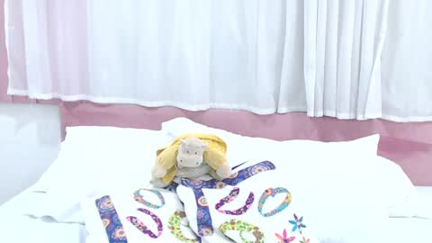 Snapshot of lexi_bloom chatting on 02.02.25 Gabrielle online show from 02.02.25