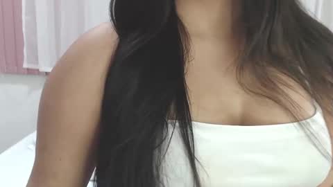 Snapshot of lexi_bloom chatting on 02.03.25 Gabrielle online show from 02.03.25