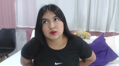 Snapshot of lexi_bloom chatting on 02.15.25 Gabrielle online show from 02.15.25