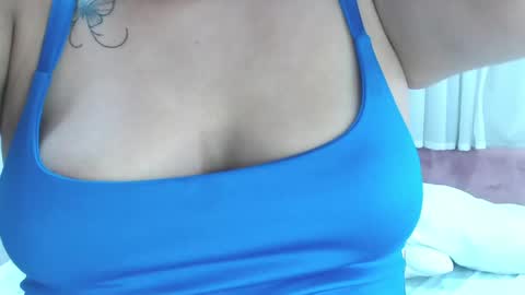 Snapshot of lexi_bloom chatting on 02.17.25 Gabrielle online show from 02.17.25