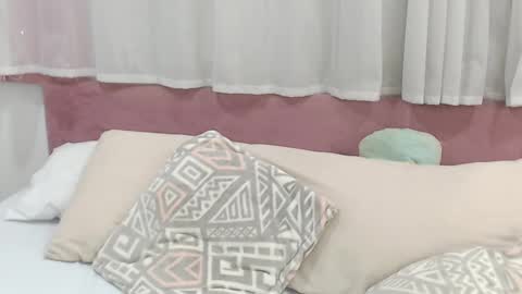 Snapshot of lexi_bloom chatting on 02.21.25 Gabrielle online show from 02.21.25