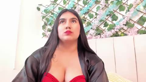Snapshot of lexi_bloom chatting on 09.13.25 Gabrielle online show from 09.13.25