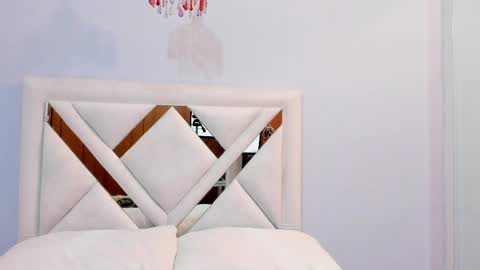 Gabrielle online show from 04.11.26