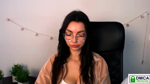 Alexia online show from 04.27.26