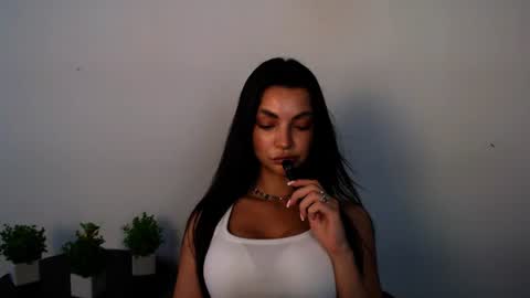 Alexia online show from 08.04.26