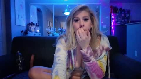 Lexi online show from 11.14.25