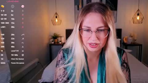 Lexy - Follow me online show from 09.14.25