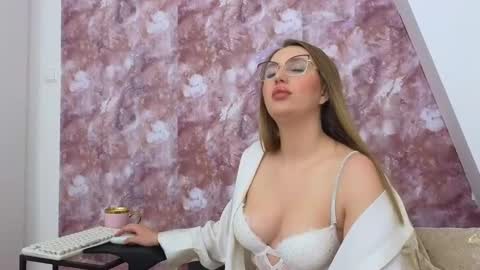 LEXXY online show from 01.16.25