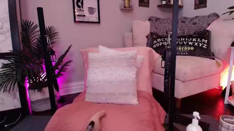 Snapshot of lexibby69 chatting on 10.05.25 Lexi Smith online show from 10.05.25