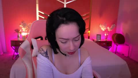 Snapshot of lexie_pearl chatting on 05.11.26 Allia online show from 05.11.26