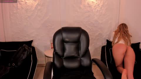 Lexie  online show from 03.29.26