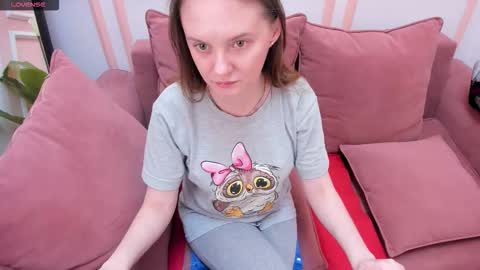 Snapshot of lexihoward chatting on 10.13.25 Lexi online show from 10.13.25