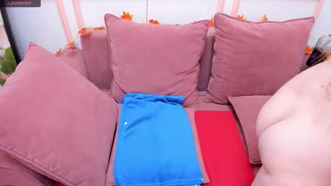 Snapshot of lexihoward chatting on 10.31.25 Lexi online show from 10.31.25