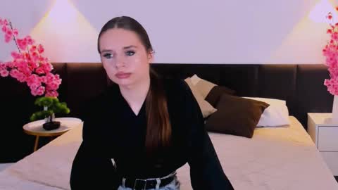 lexirayne online show from 10.24.25