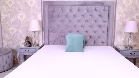 Lexi Riley online show from 10.17.25