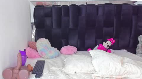 lexiross1 online show from 02.06.25