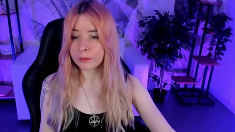 Lexi Wenford NO NUDE GODDESS online show from 12.14.24
