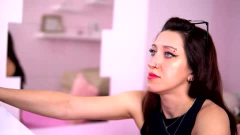 Lexie online show from 10.04.25