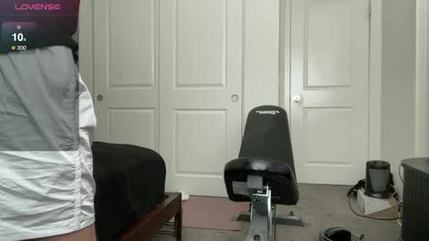 Dromaeosaurex online show from 10.04.25