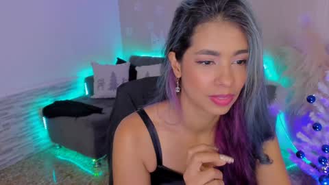 Snapshot of lexy_fox2 chatting on 12.06.24 Lexy online show from 12.06.24