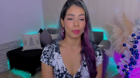 Snapshot of lexy_fox2 chatting on 12.16.24 Lexy online show from 12.16.24