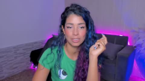 Snapshot of lexy_fox2 chatting on 01.18.25 Lexy online show from 01.18.25