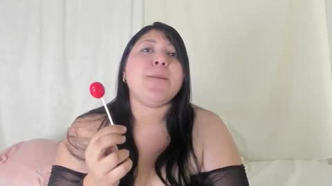 Snapshot of lexy_rosee chatting on 11.19.25 Lexy online show from 11.19.25