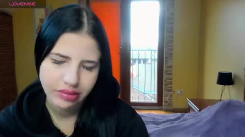 lexyswett online show from 10.24.25