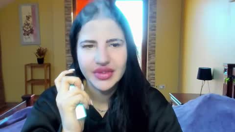 lexyswett online show from 10.25.25