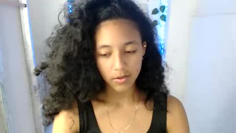 Snapshot of ley_blus1 chatting on 12.05.24 lolita online show from 12.05.24