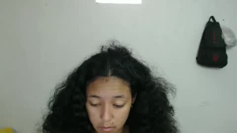 Snapshot of ley_blus1 chatting on 01.28.25 lolita online show from 01.28.25