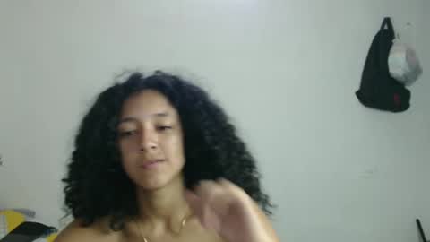 Snapshot of ley_blus1 chatting on 02.22.25 lolita online show from 02.22.25