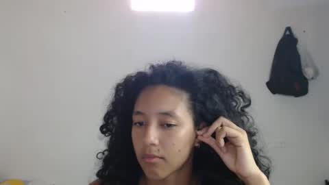 Snapshot of ley_blus1 chatting on 03.12.25 lolita online show from 03.12.25