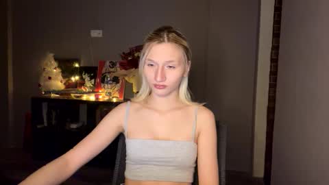 Leya online show from 12.19.25