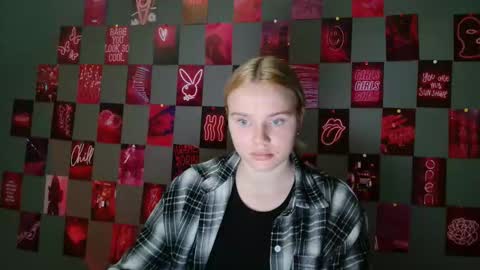 Leyla online show from 09.22.25