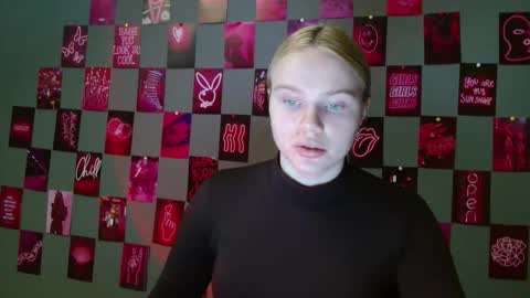 Leyla online show from 09.29.25