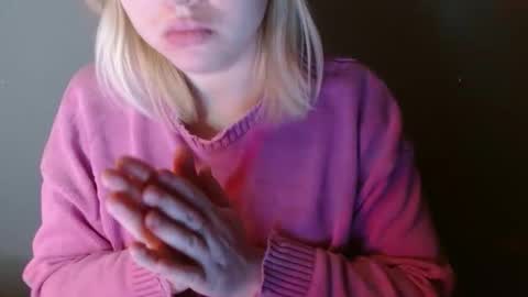 Leyla online show from 02.19.26