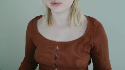 Leyla online show from 02.26.26